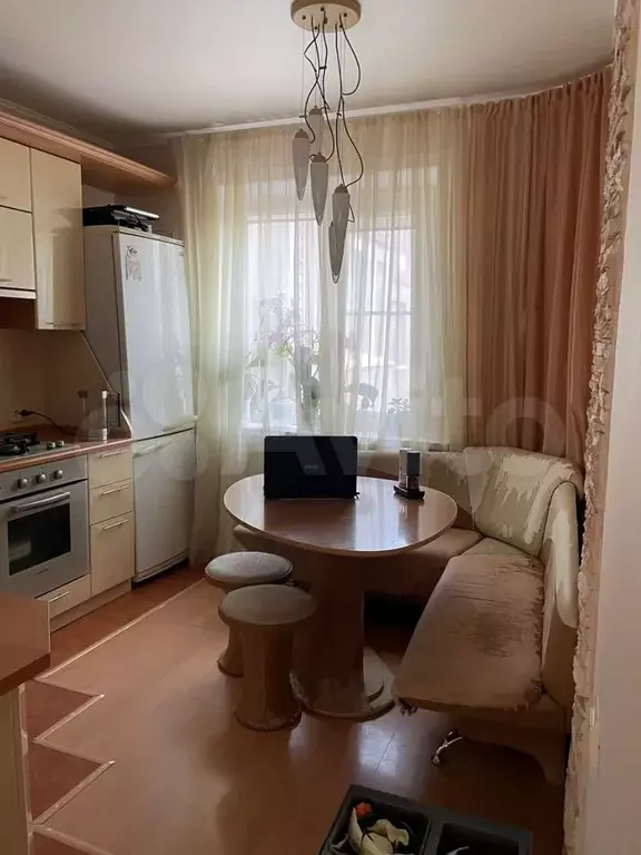 3-к. квартира, 65 м, 5/5 эт. - Фото 0