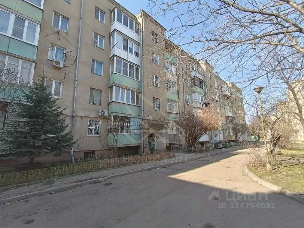 2-к кв. Ставропольский край, Пятигорск ул. Кочубея, 23 (60.0 м) - Фото 0