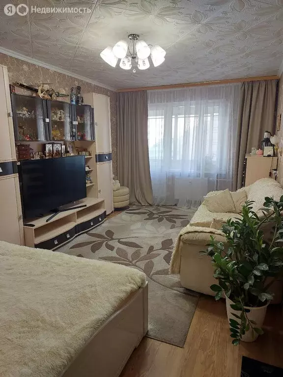 3-комнатная квартира: Бугры, Нижняя улица, 9 (81.3 м) - Фото 1
