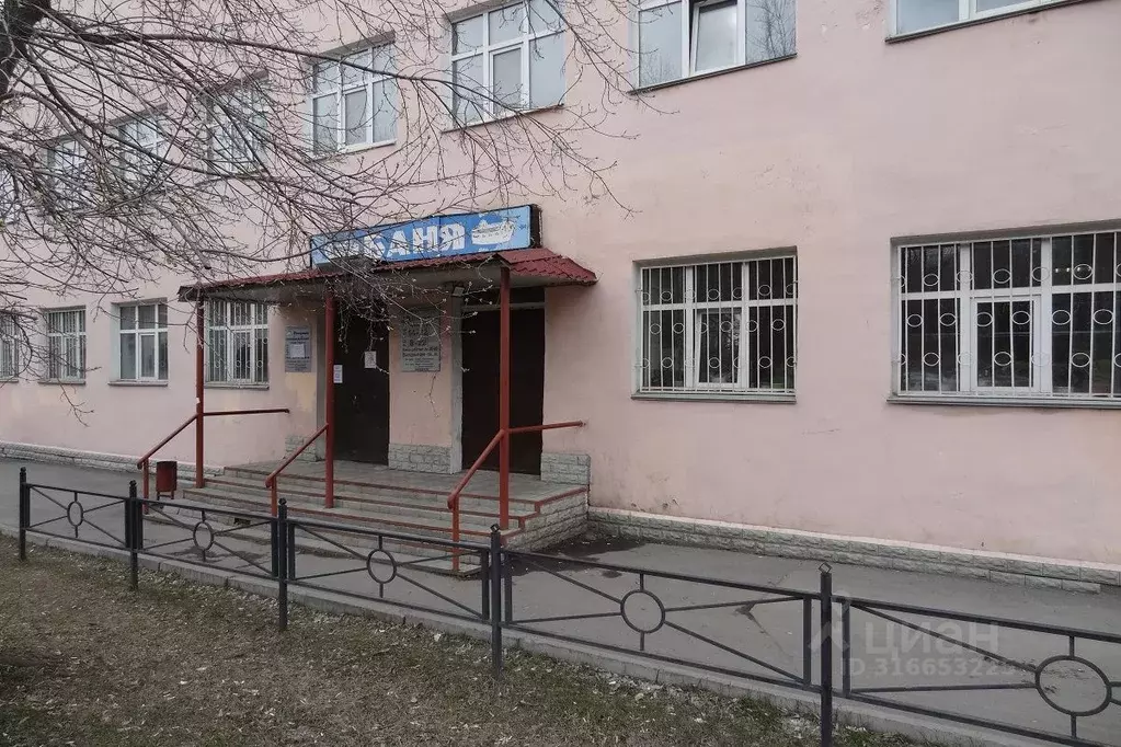 Торговая площадь в Свердловская область, Екатеринбург ул. Долорес ... - Фото 0