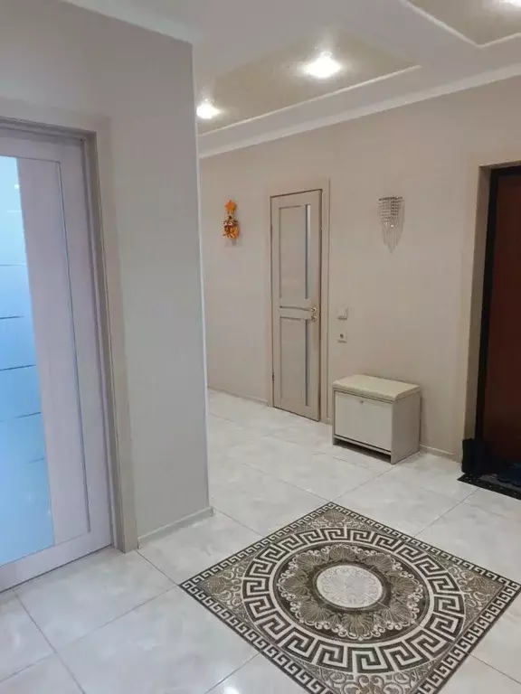 2-к кв. Саха (Якутия), Якутск ул. Богдана Чижика, 1 (88.0 м) - Фото 2