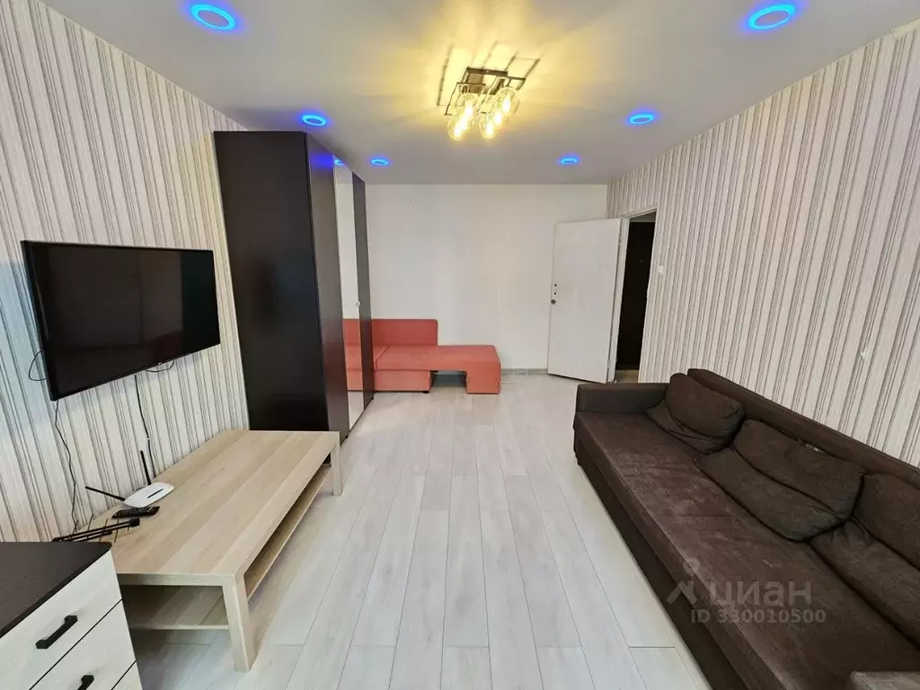 2-к кв. Новгородская область, Валдай ул. Труда, 75 (45.0 м) - Фото 2