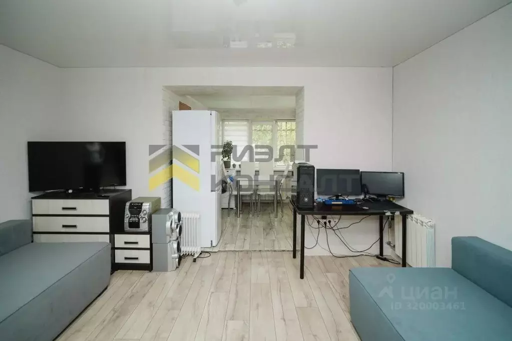 1-к кв. Омская область, Омск ул. Авиагородок, 35 (28.0 м) - Фото 1