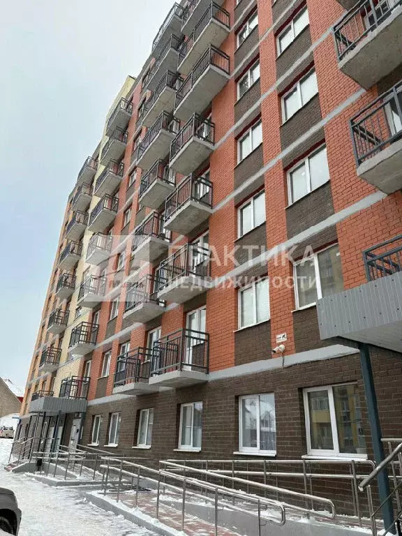 Продается 3-комнатная квартира - Фото 0