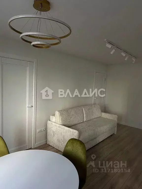 2-к кв. Волгоградская область, Волгоград Двинская ул., 3 (45.4 м) - Фото 1