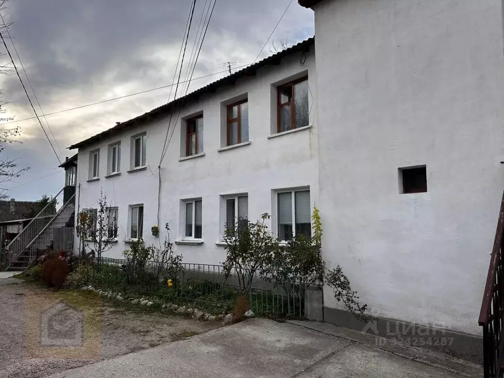 4-к кв. Крым, Бахчисарай ул. Ломоносова, 9/17 (58.6 м) - Фото 1