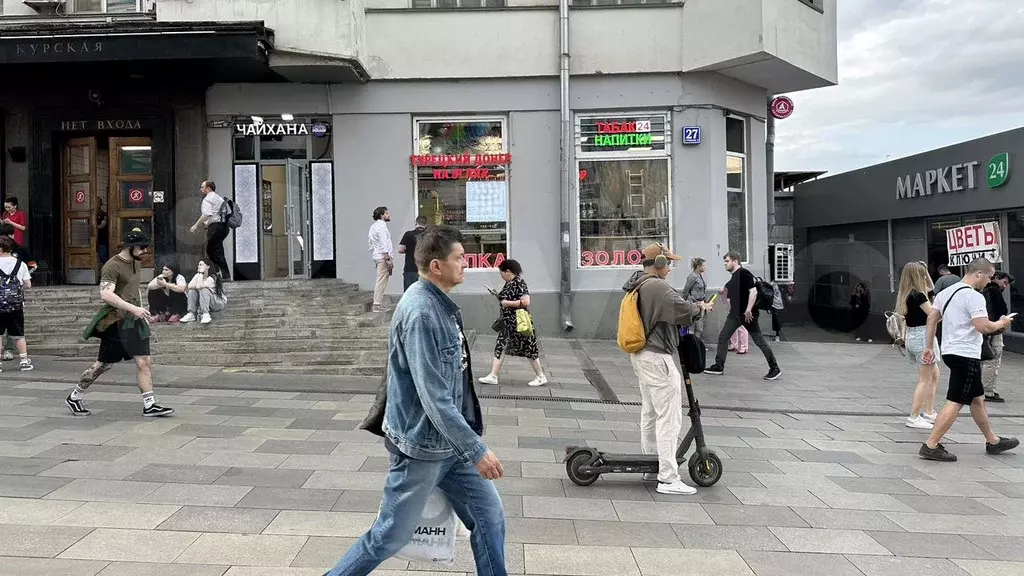 ПСН 10м2 на трафике, выход из метро - Фото 0