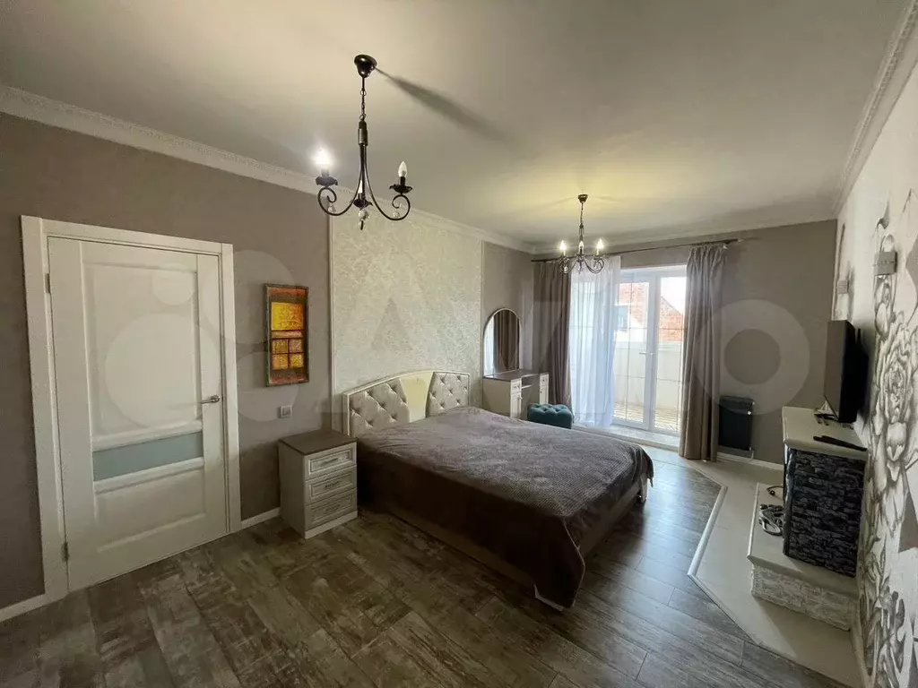 2-к. квартира, 72 м, 2/5 эт. - Фото 1