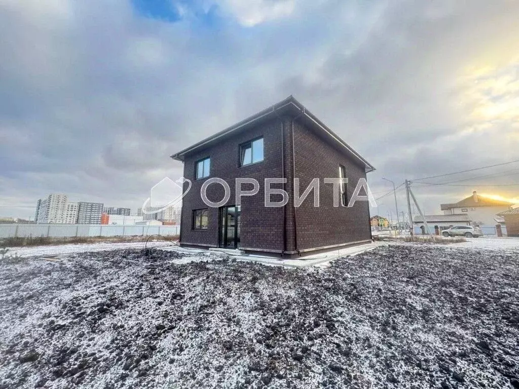 Дом в Тюменская область, Тюменский муниципальный округ, д. Падерина  ... - Фото 1