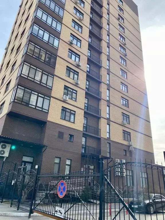 1-к кв. Тюменская область, Тюмень ул. Максима Горького, 42А (58.0 м) - Фото 1