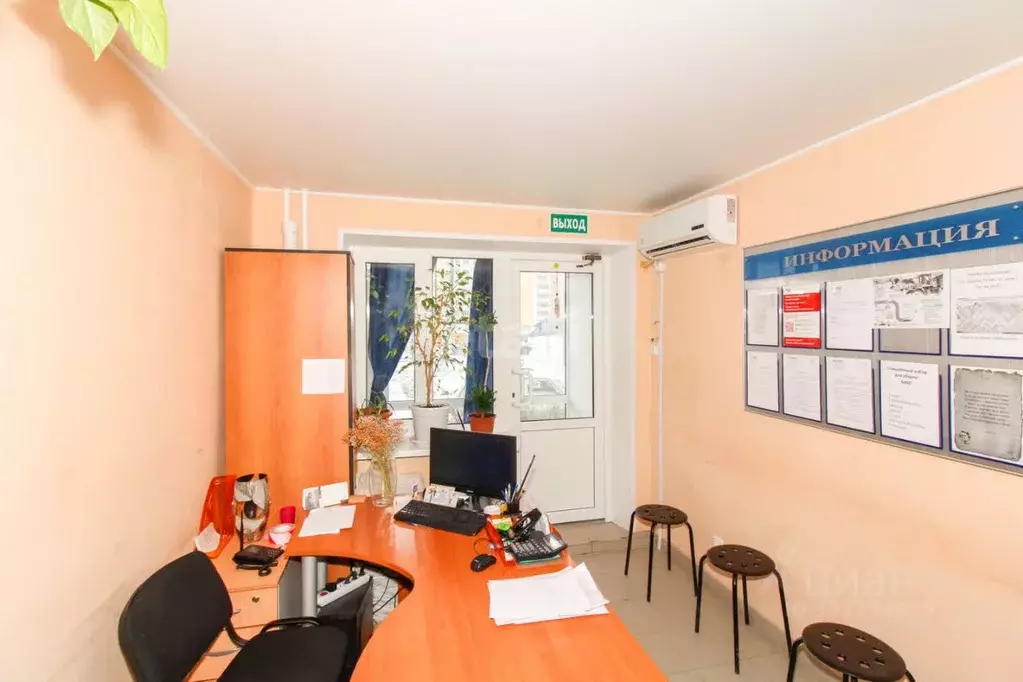 Помещение свободного назначения в Тюменская область, Тюмень ул. ... - Фото 1