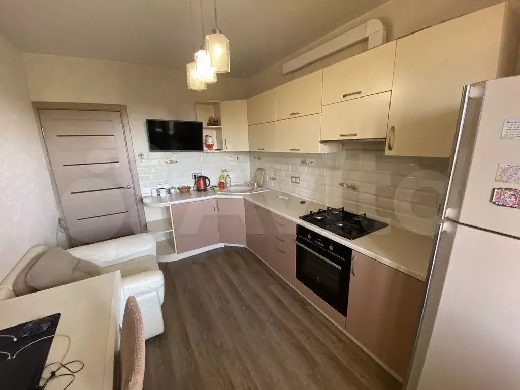 1-к. квартира, 41,5 м, 5/10 эт. - Фото 0