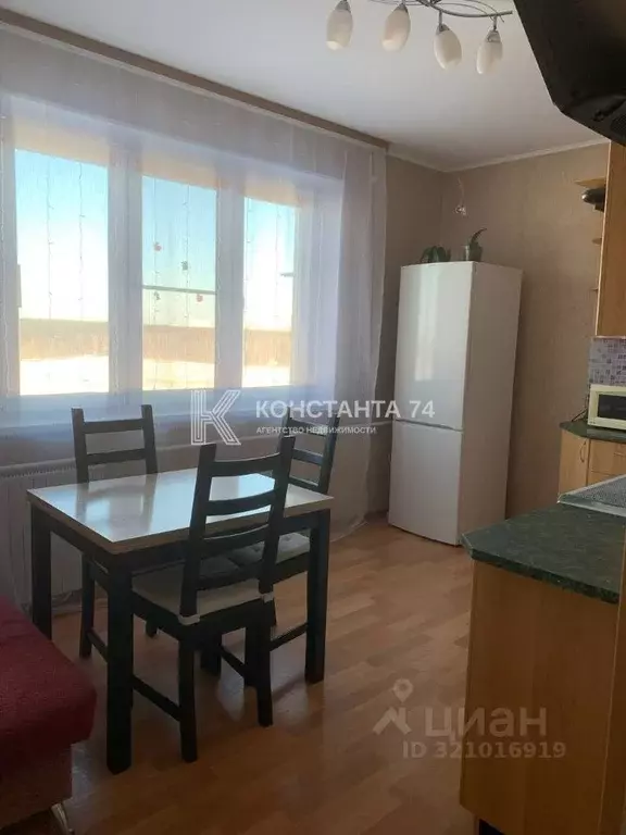 2-к кв. Челябинская область, Челябинск Звенигородская ул., 52 (64.4 м) - Фото 1