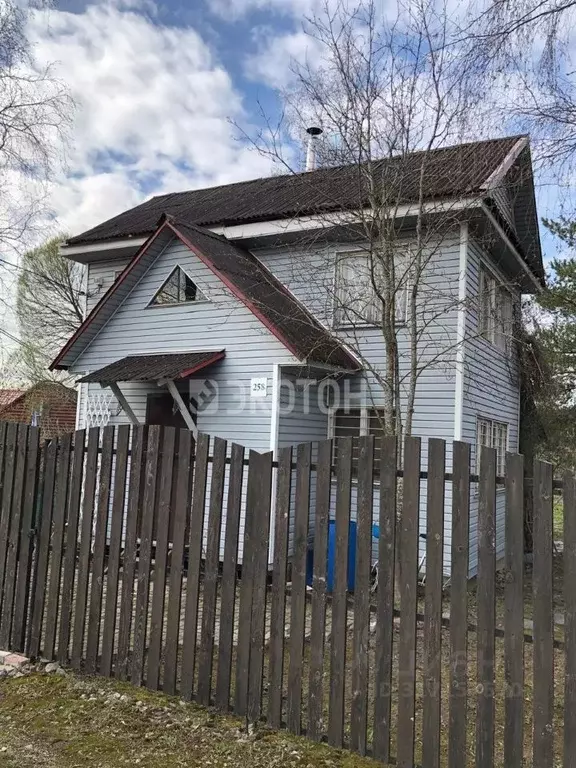 Дом в Ленинградская область, Ломоносовский район, Виллозское городское ... - Фото 0