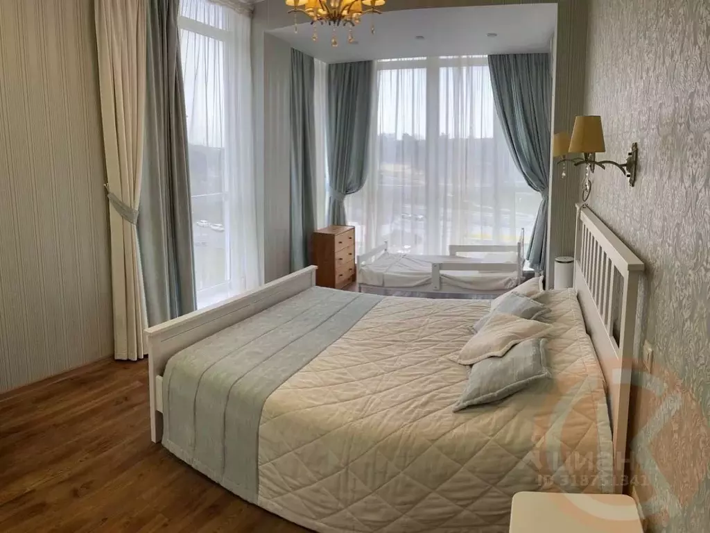 2-к кв. Крым, Симферополь ул. Ковыльная, 94 (72.5 м) - Фото 1