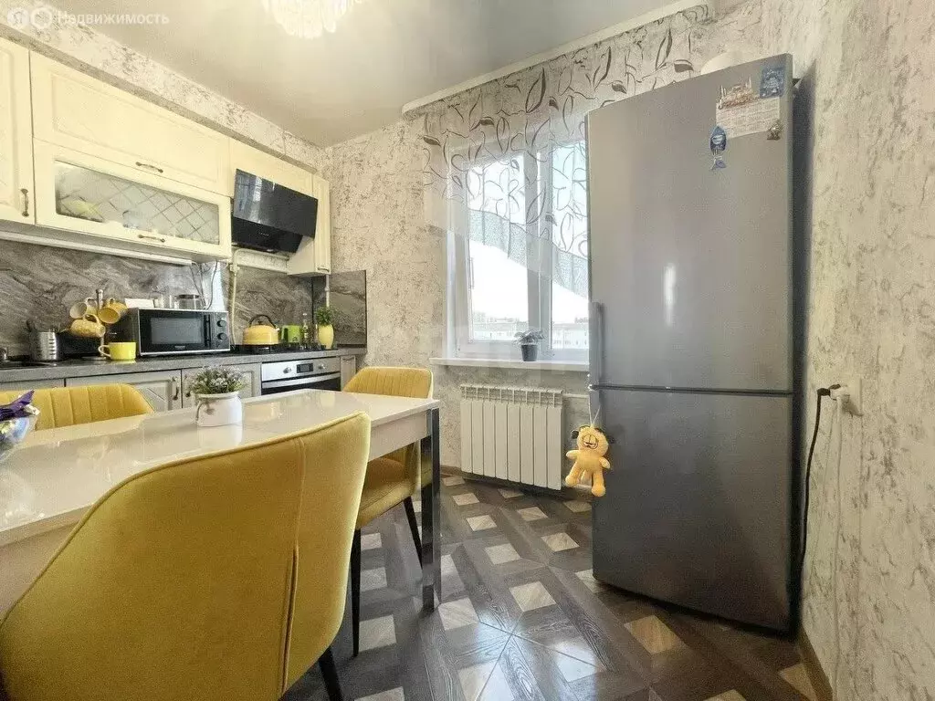 3-комнатная квартира: Ижевск, улица Ленина, 158 (54.8 м) - Фото 1