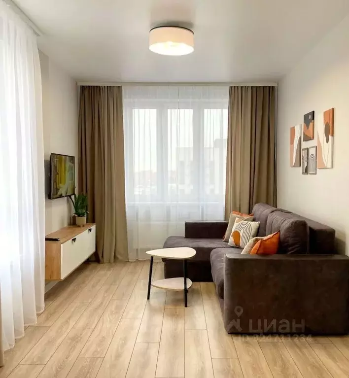 1-к кв. Тюменская область, Тюмень Новгородская ул., 22 (38.0 м) - Фото 2