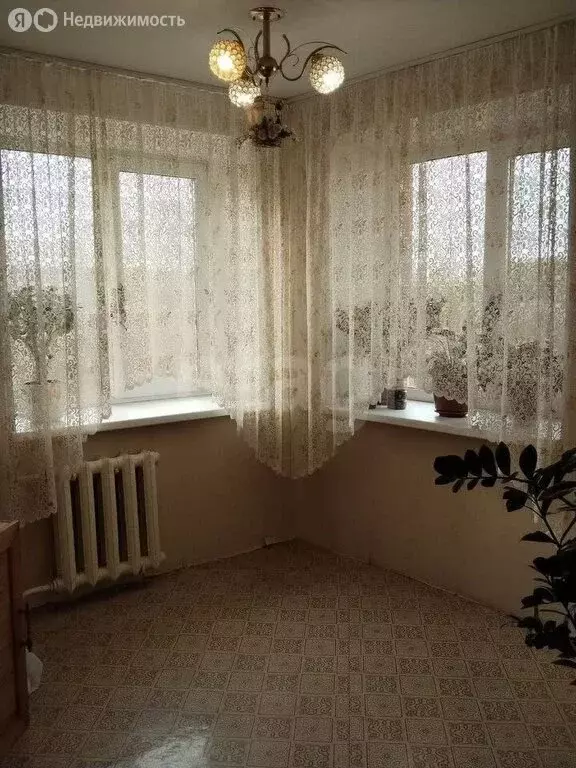 3-комнатная квартира: Стерлитамак, Вокзальная улица, 33 (82.4 м) - Фото 1