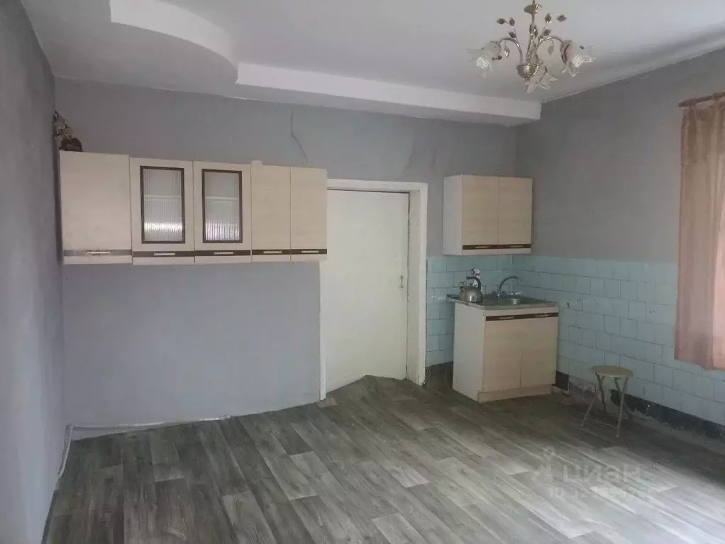 3-к кв. Калининградская область, Славский муниципальный округ, пос. ... - Фото 1