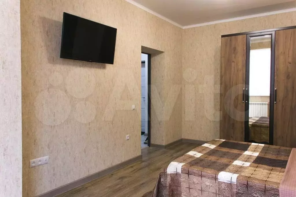 1-к. квартира, 40 м, 4/8 эт. - Фото 1