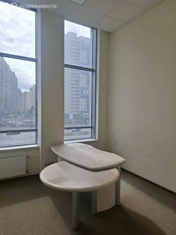 Офис (203.7 м) - Фото 1