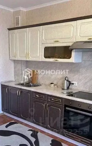 2-к кв. Белгородская область, Старый Оскол Степной мкр, 30 (65.0 м) - Фото 0