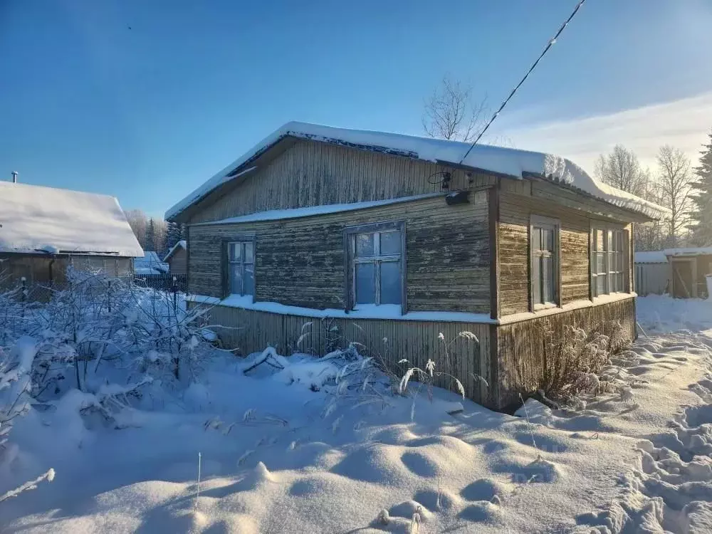 Дом в Ленинградская область, Лужский район, Мшинское с/пос, Мшинская ... - Фото 1