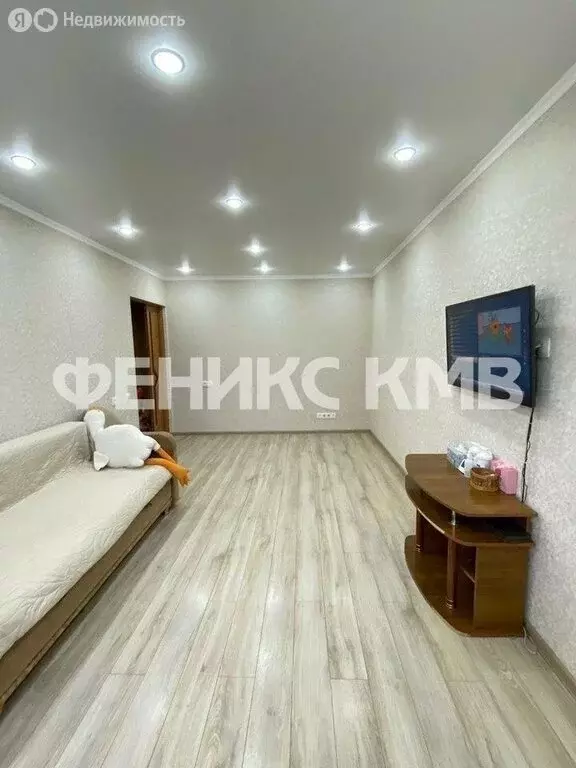 3-комнатная квартира: посёлок Свободы, 1-я Набережная улица, 30 (65 м) - Фото 1