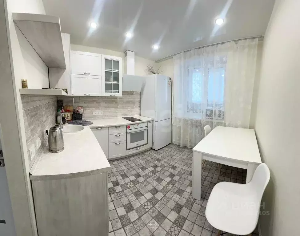 2-к кв. Амурская область, Благовещенск Амурская ул., 34 (47.7 м) - Фото 2