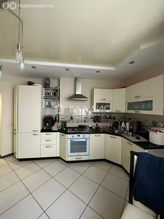 3-комнатная квартира: Волгоград, Новоремесленная улица, 3 (99.1 м) - Фото 1