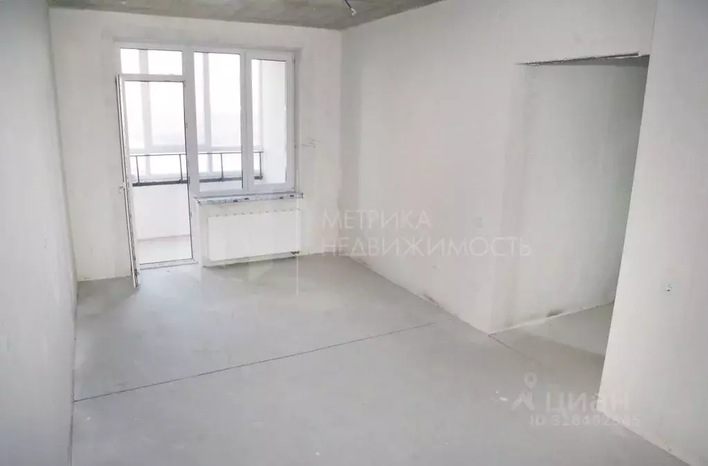 2-к кв. Тюменская область, Тюмень ул. Краснооктябрьская, 8 (60.8 м) - Фото 0