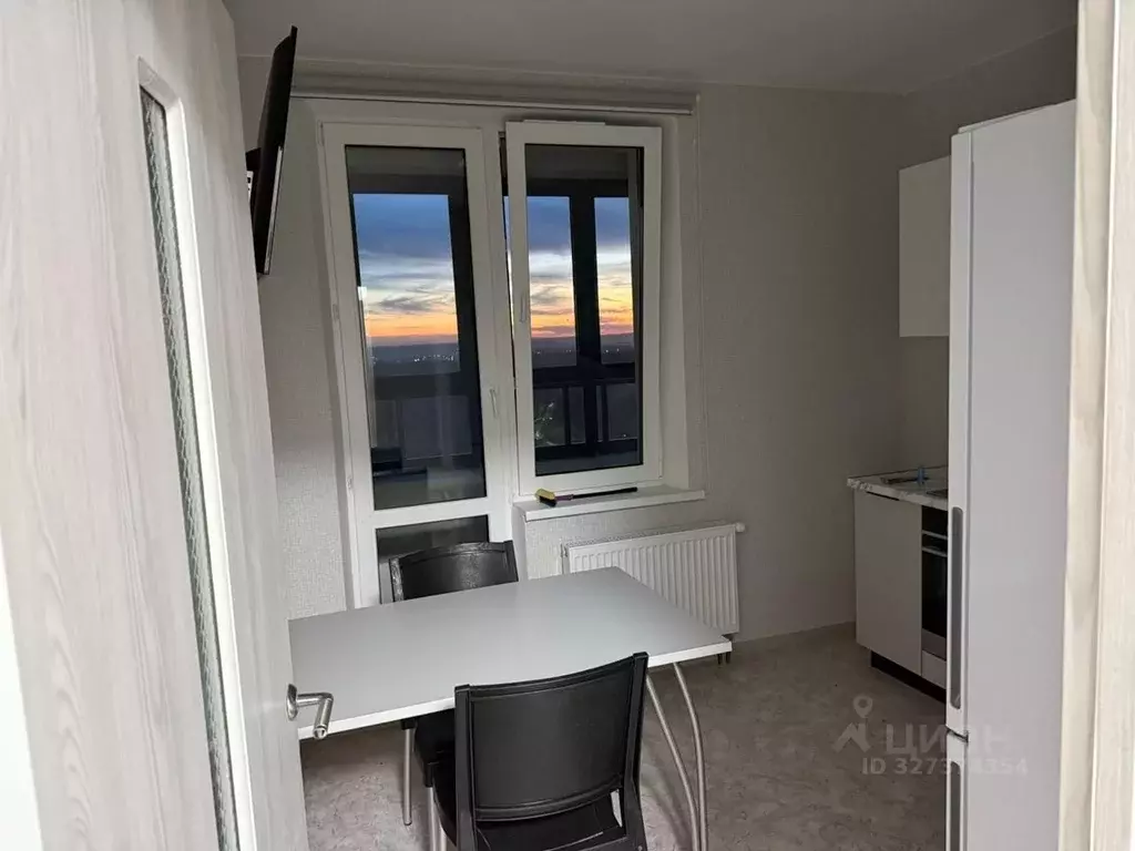 1-к кв. Татарстан, Казань ул. Братьев Батталовых, 27 (40.0 м) - Фото 2