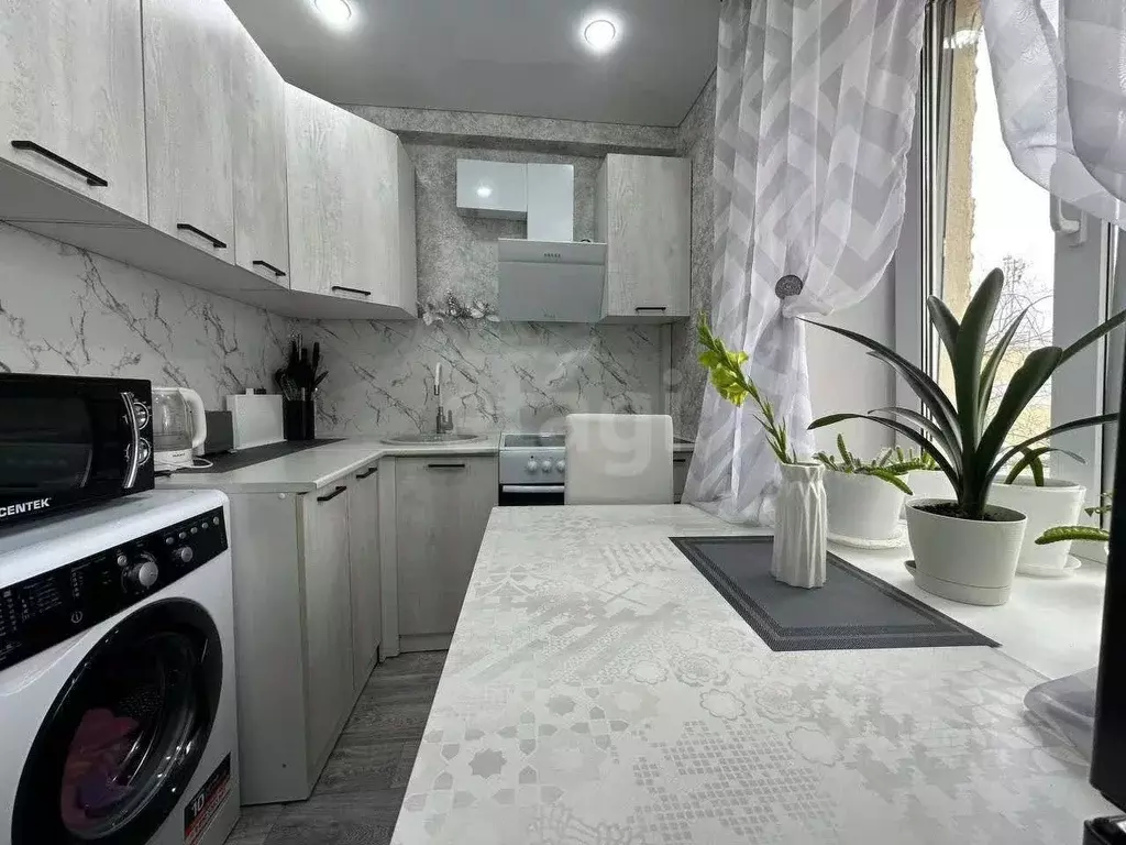 2-к кв. Ямало-Ненецкий АО, Новый Уренгой просп. Мира, 38 (34.2 м) - Фото 1