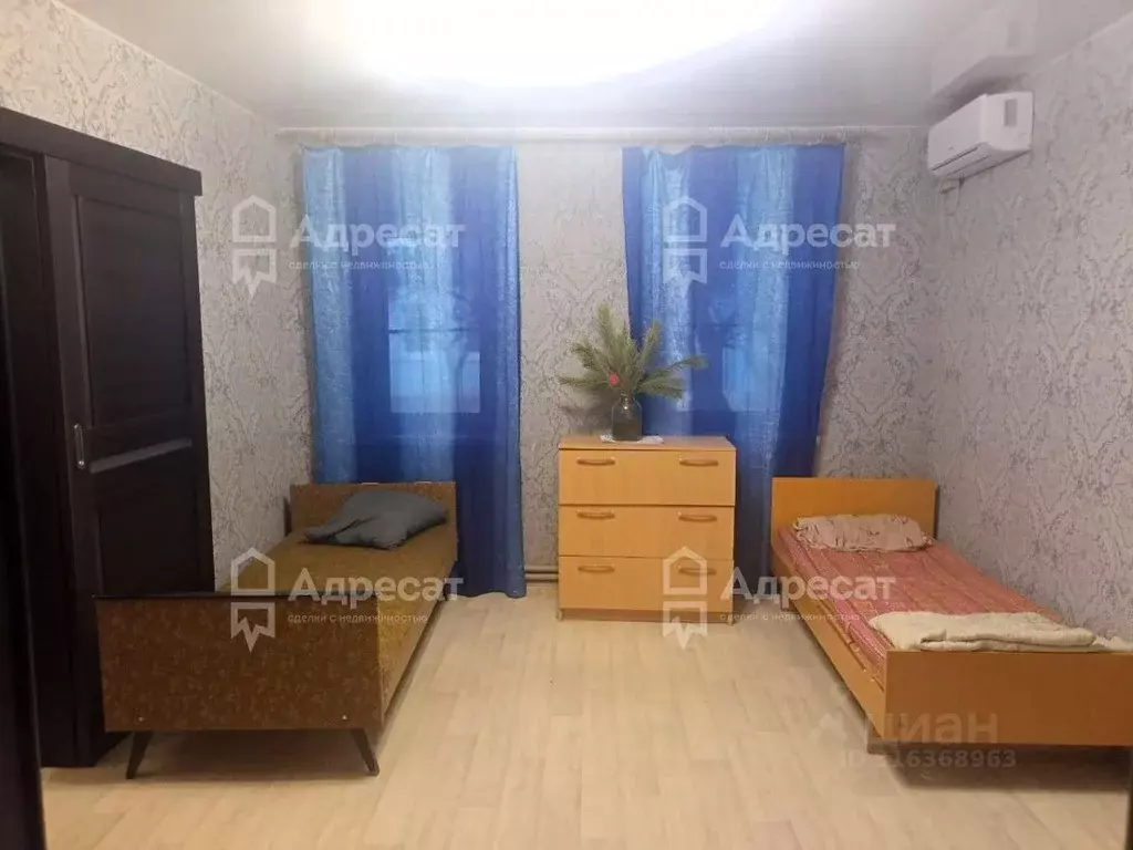 Дом в Волгоградская область, Волгоград ул. Михаила Хвастанцева (64 м) - Фото 0