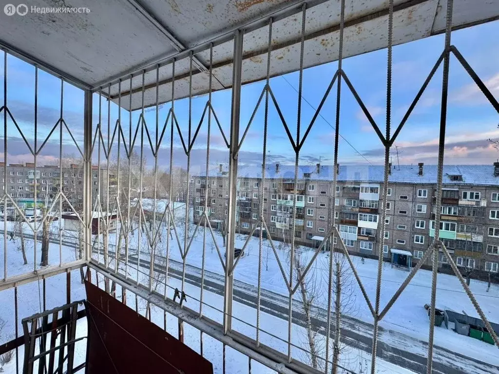 2-комнатная квартира: Братск, улица Карла Маркса, 5 (44 м) - Фото 1