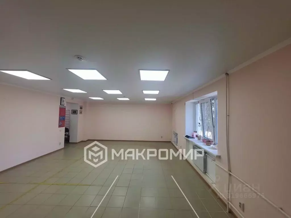 Торговая площадь в Орловская область, Мценск ул. Тургенева, 89 (57 м) - Фото 0