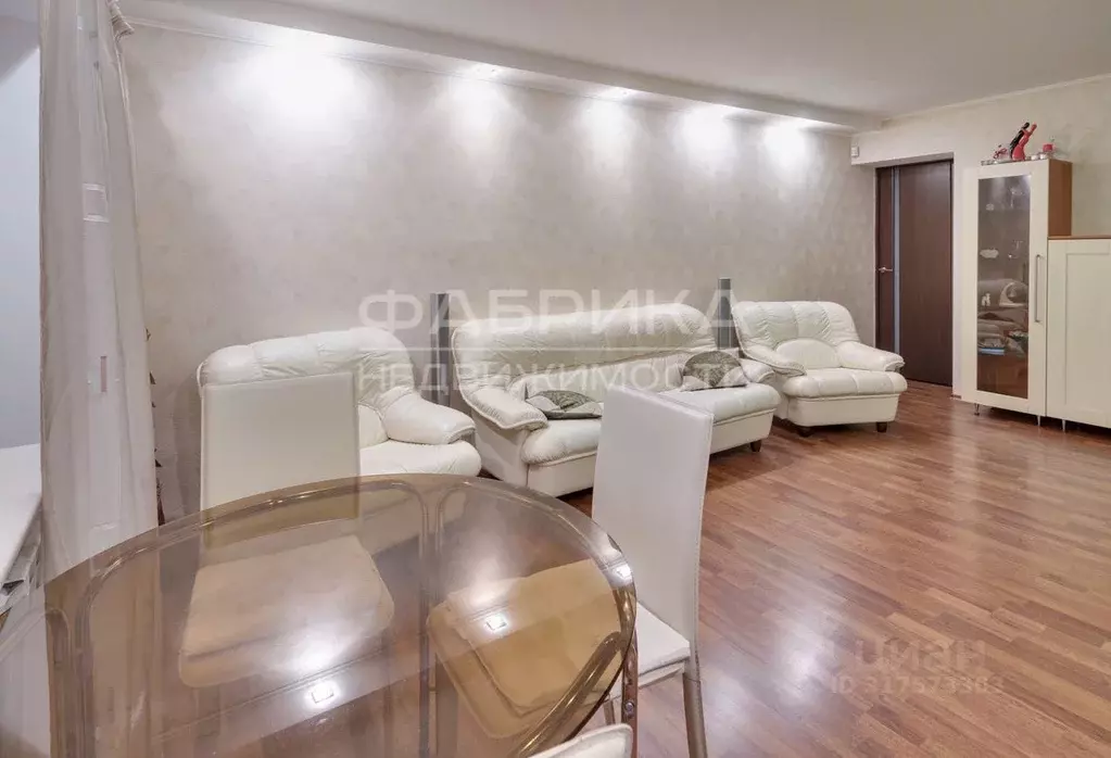 3-к кв. Санкт-Петербург ул. Кораблестроителей, 16К1 (70.0 м) - Фото 1