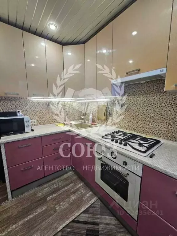 3-к кв. Калужская область, Калуга ул. Карла Либкнехта, 17 (58.4 м) - Фото 0