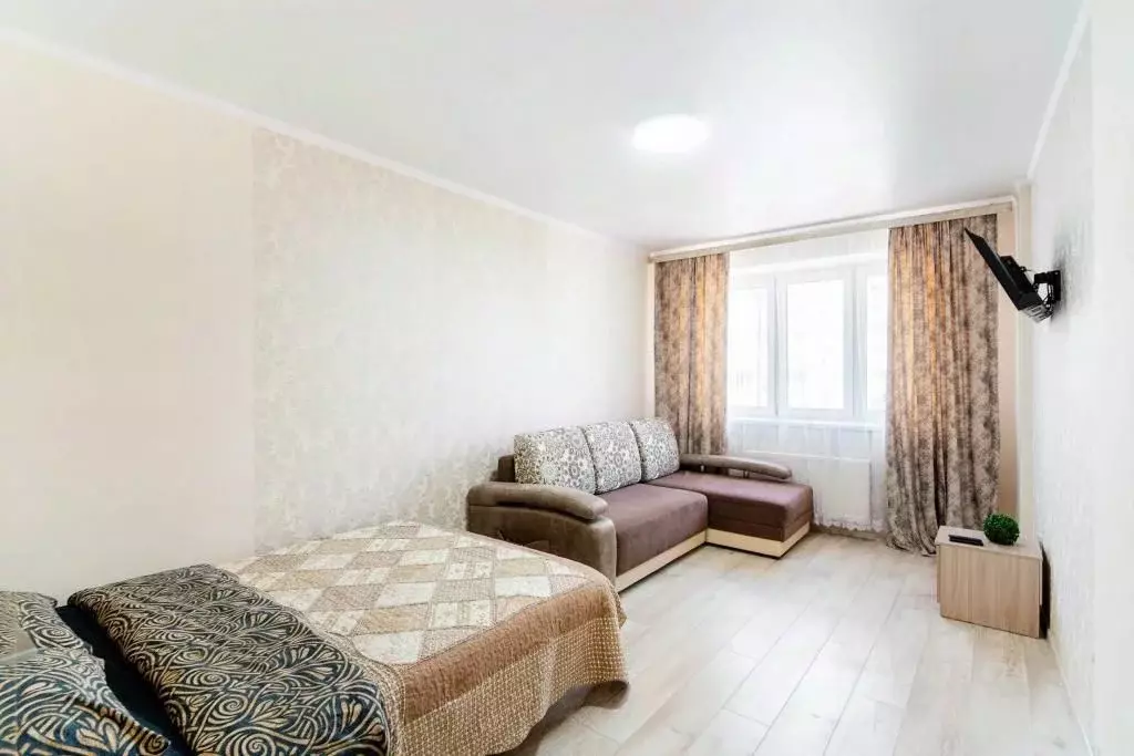 1-к кв. Омская область, Омск ул. Куйбышева, 113а (40.0 м) - Фото 0