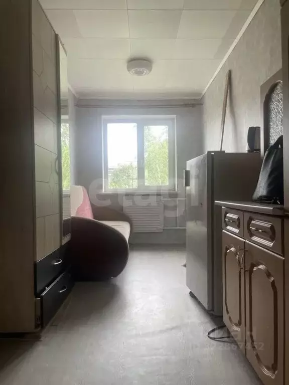 Комната Омская область, Омск ул. Декабристов, 108 (10.9 м) - Фото 2