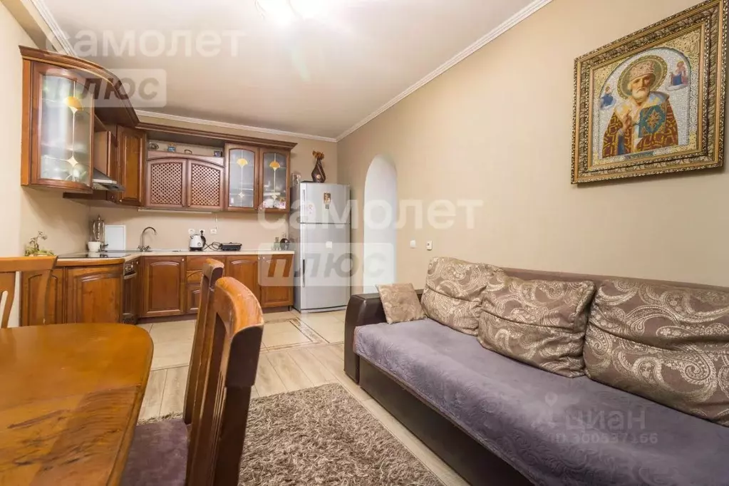 3-к кв. Башкортостан, Уфа Революционная ул., 163 (82.2 м) - Фото 1