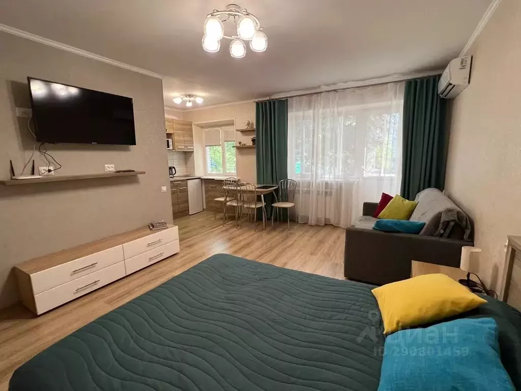 1-к кв. Приморский край, Владивосток Семеновская ул., 32 (30.0 м) - Фото 1