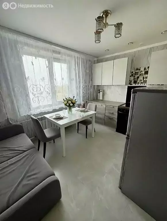 1-комнатная квартира: Энгельс, улица 148-й Черниговской Дивизии, 27 ... - Фото 1