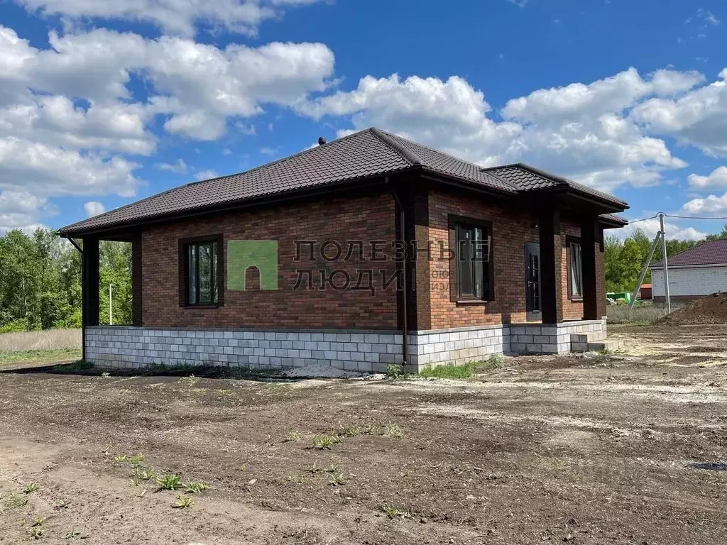 Дом в Белгородская область, Белгородский район, Пушкарское с/пос, с. ... - Фото 1