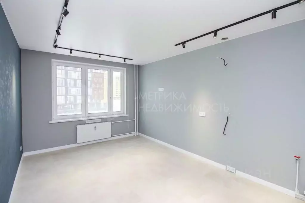 1-к кв. Тюменская область, Тюмень ул. Анатолия Клиндюка, 4к1 (39.5 м) - Фото 0