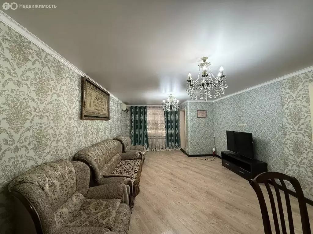 3-комнатная квартира: Дербент, улица Юрия Гагарина, 33 (74 м) - Фото 1