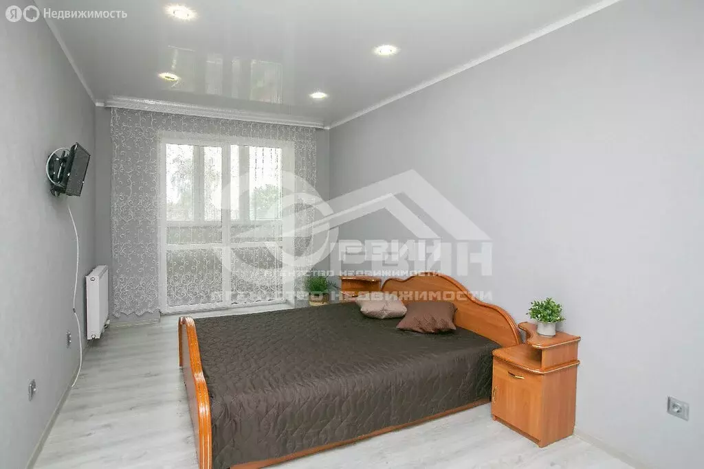 2-комнатная квартира: Калининград, улица Баженова, 13В (57.6 м) - Фото 1