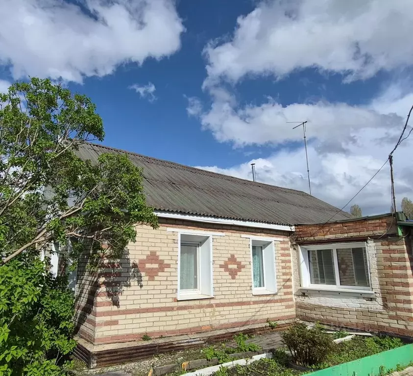 Дом в Оренбургская область, Гай Орская ул., 37 (65 м) - Фото 1