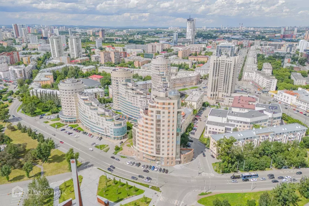 Продаётся 4-к квартира, 274.8 м - Фото 1