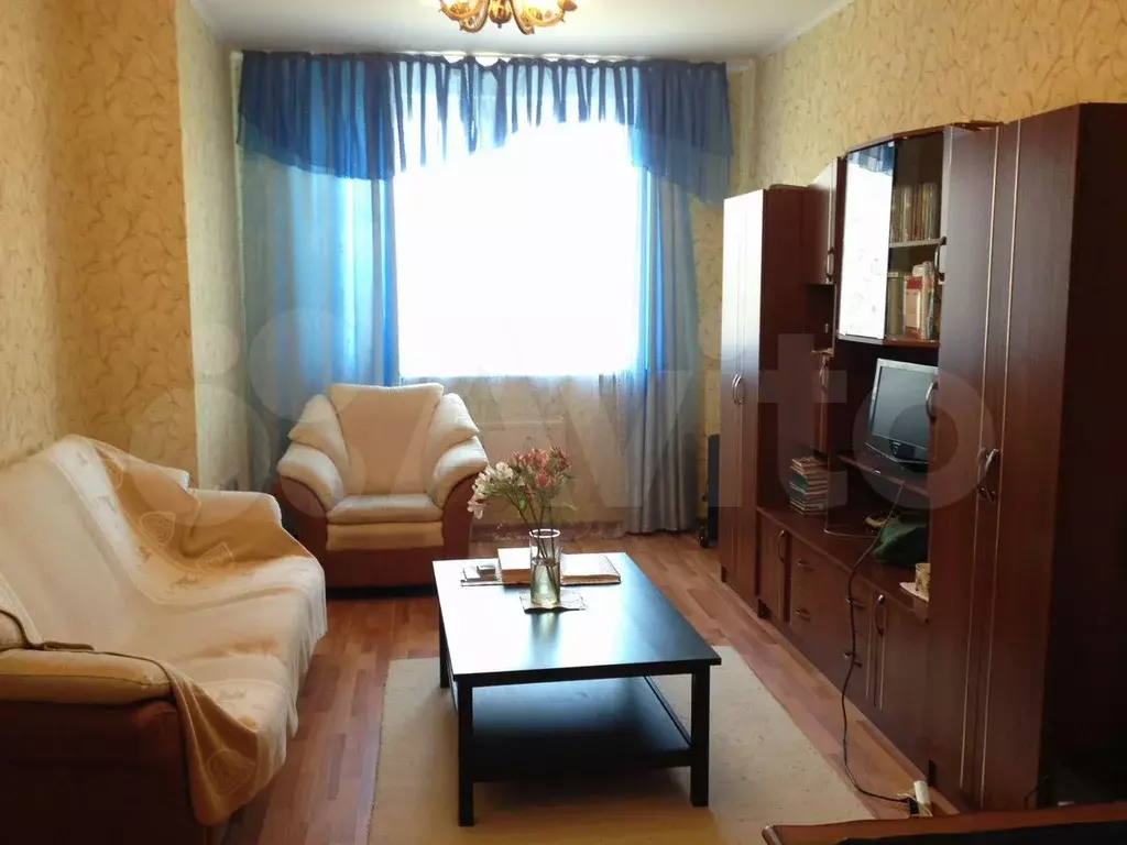 1-к. квартира, 49 м, 6/8 эт. - Фото 0